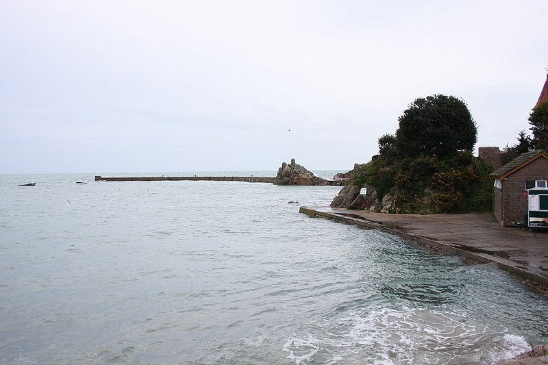 La Rocque Harbour by Mick Dryden