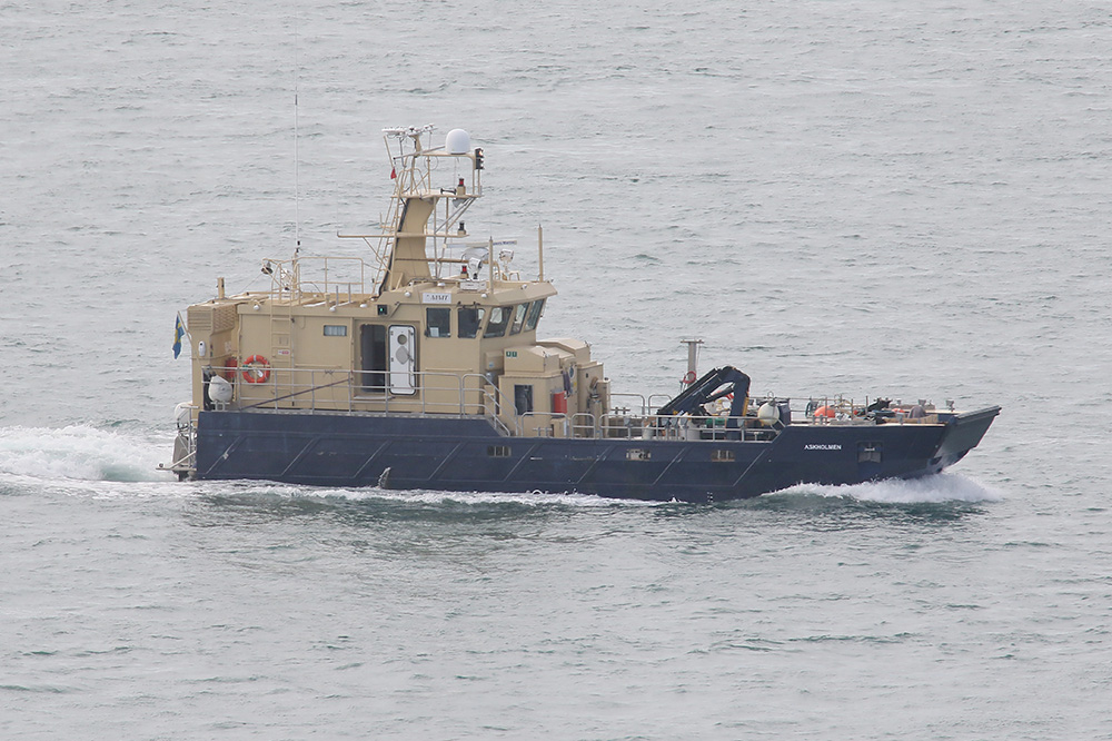 MV Askholmen by Mick Dryden