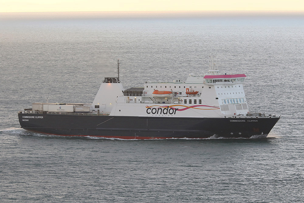 Commodore Clipper by Mick Dryden