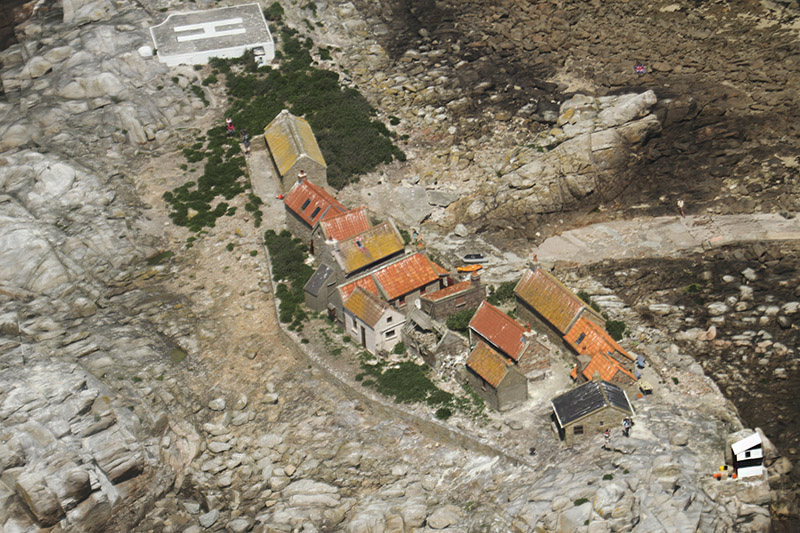 Les Minquiers by Mick Dryden